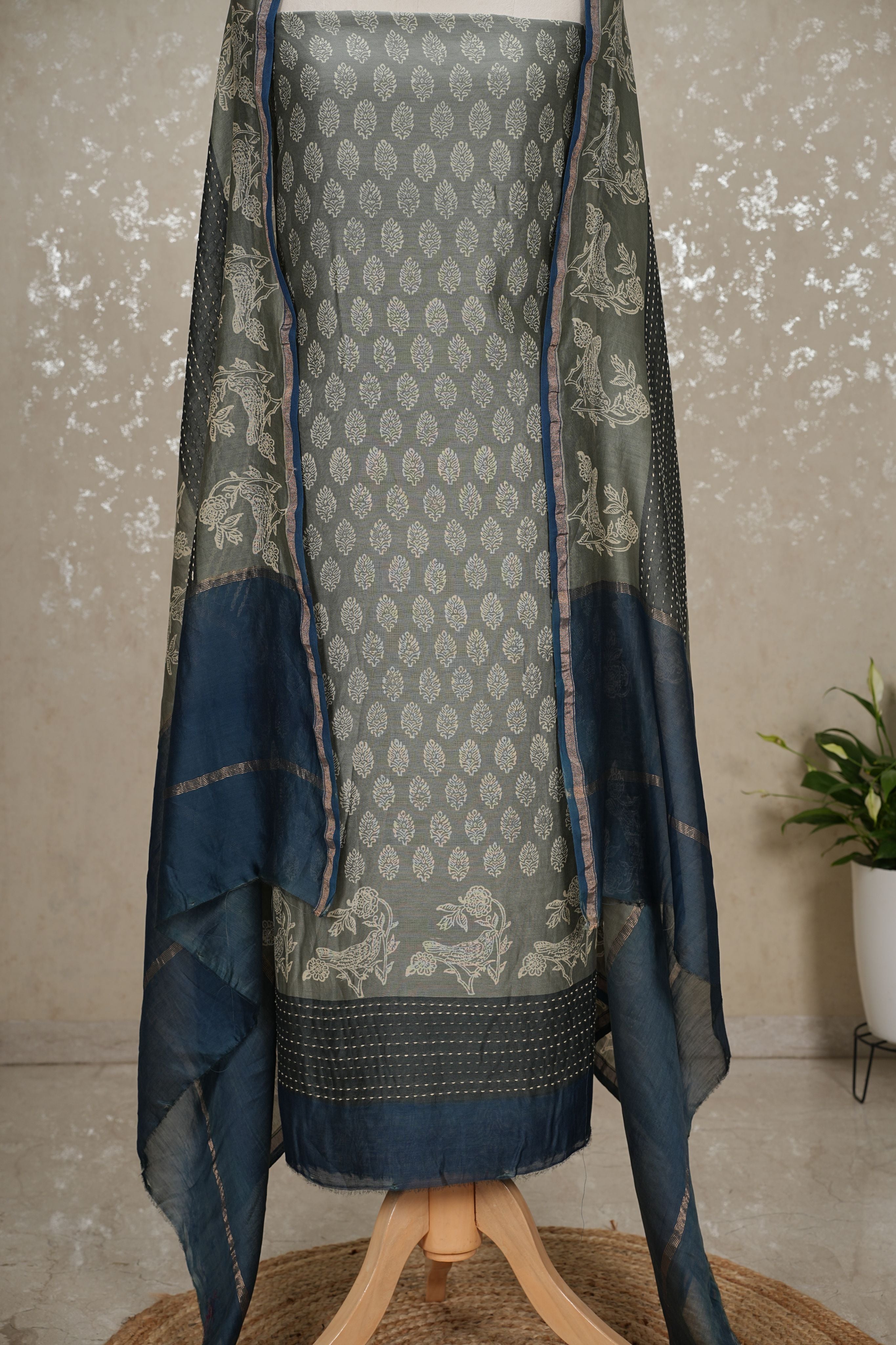 Pure Silk Maheshwari 3-Piece Suit with Kantha Embroidery