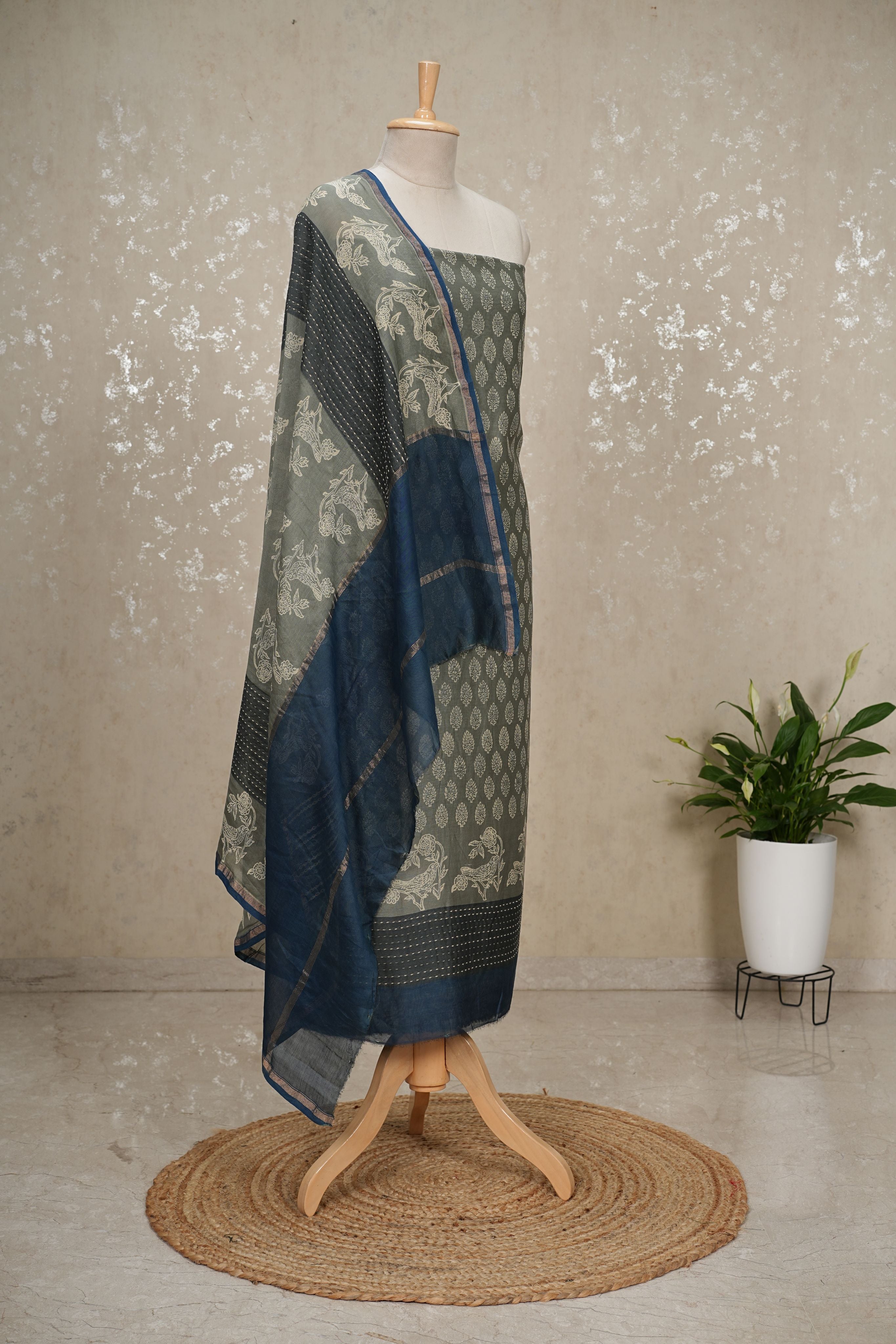 Pure Silk Maheshwari 3-Piece Suit with Kantha Embroidery