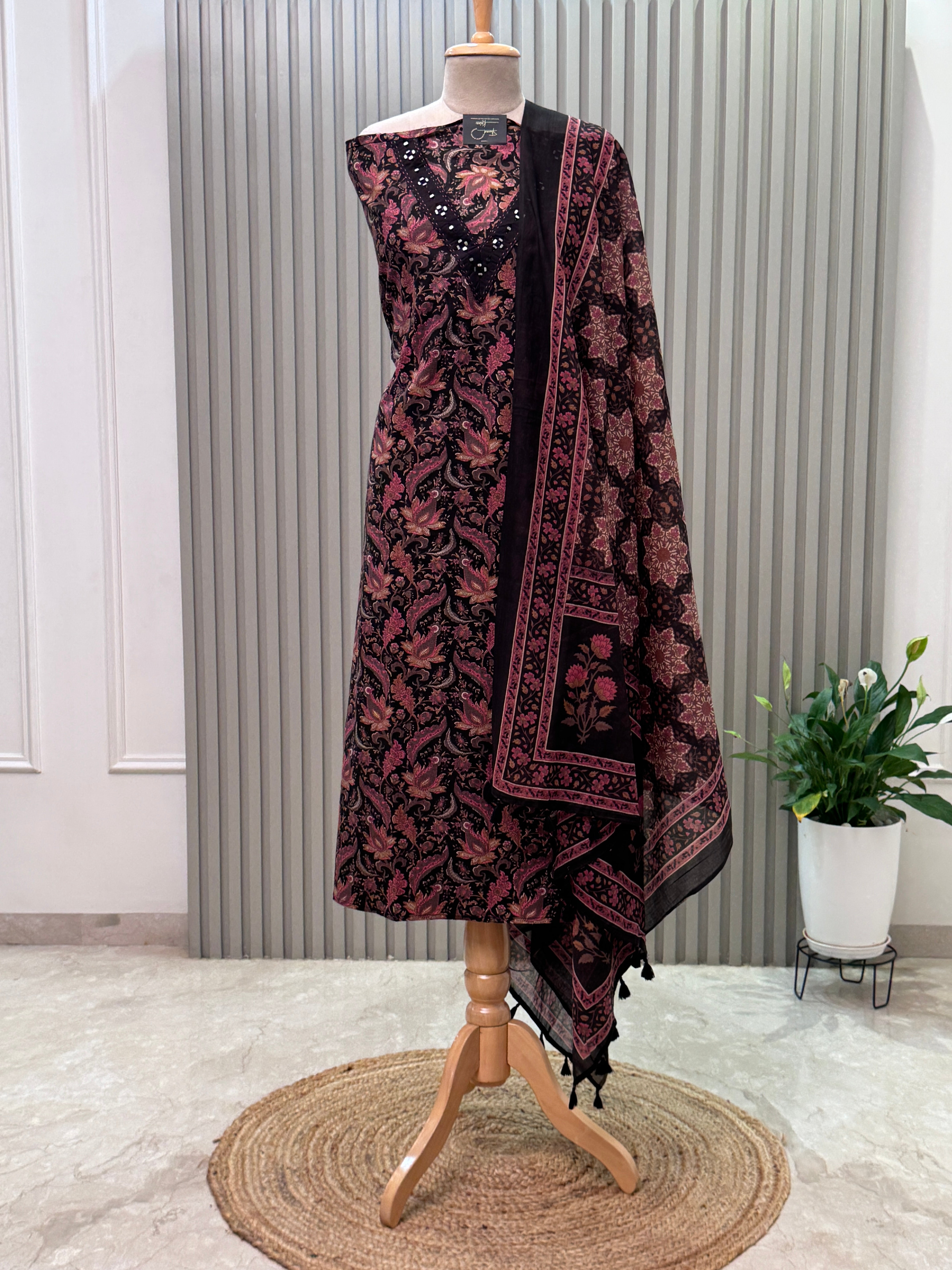 Cotton Suit V-Neck Mirror Work 3pc set