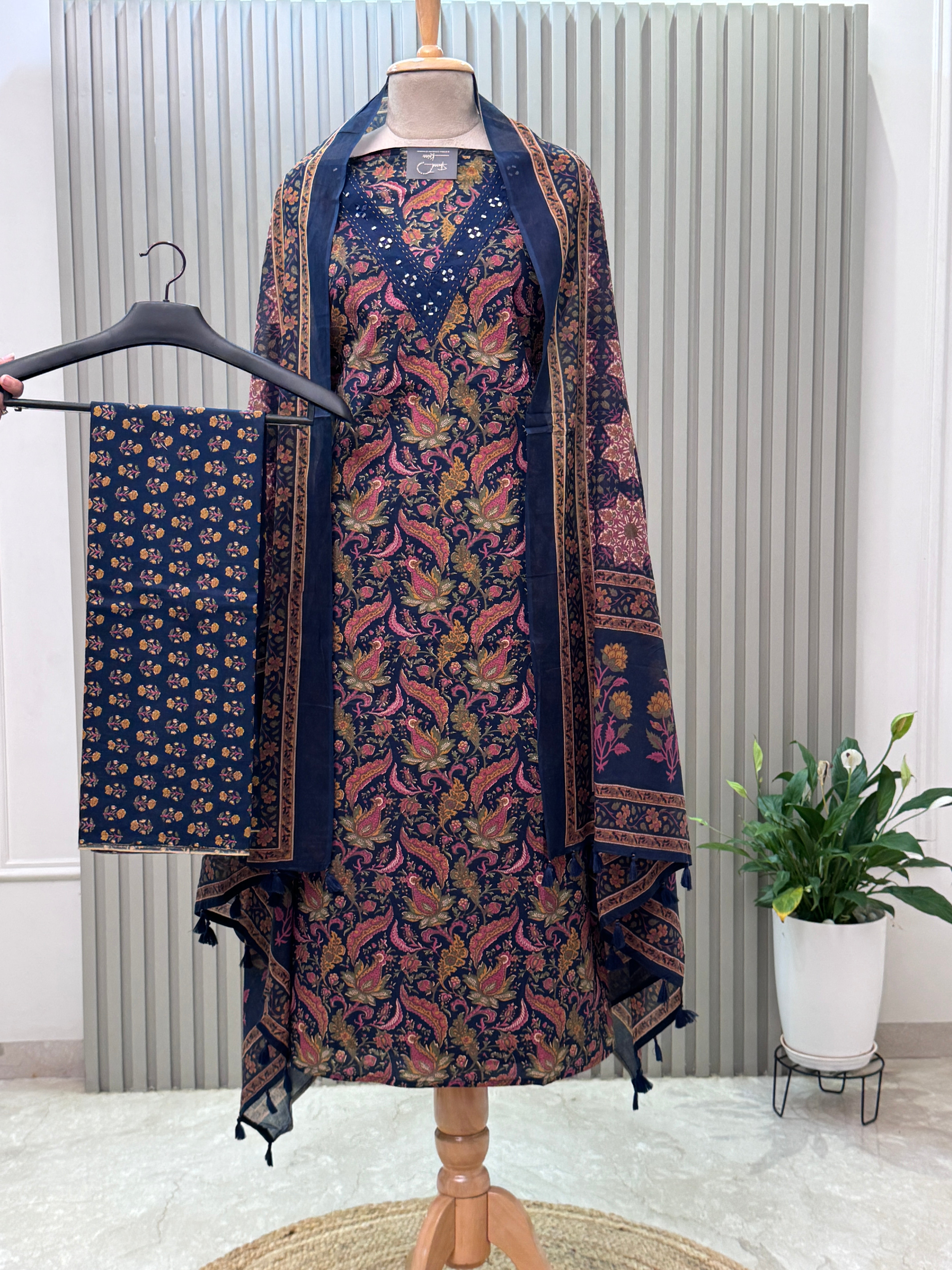 Cotton Suit V-Neck Mirror Work 3pc set