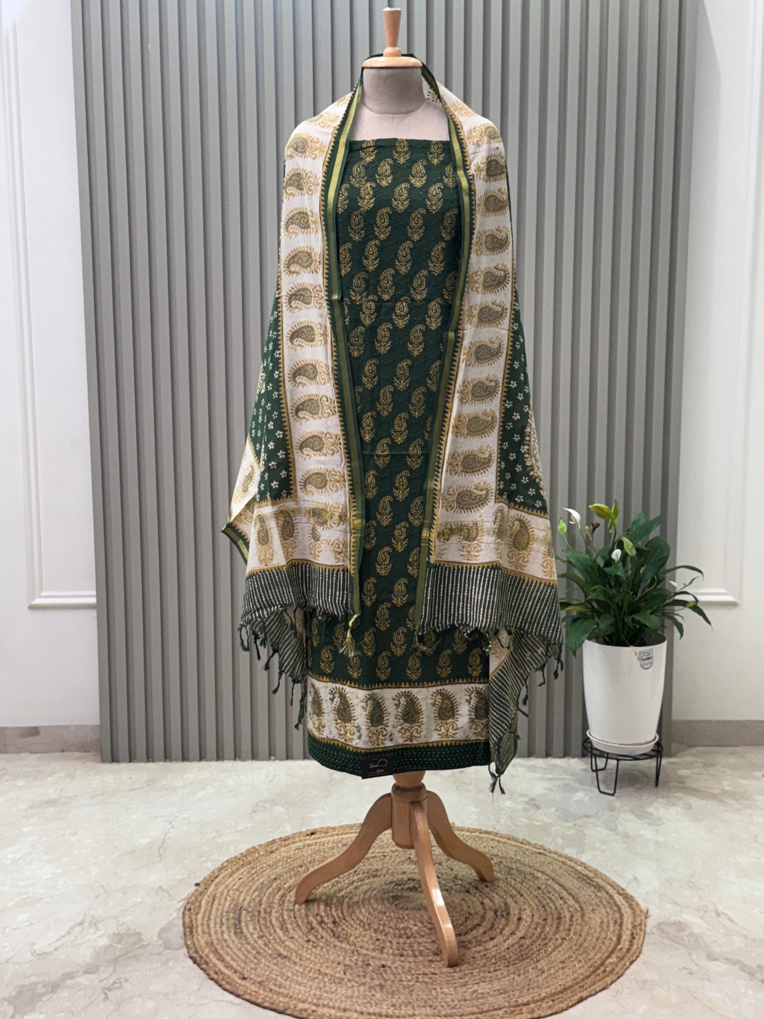 Elegant Schiffli & Pure Cotton Paisley Block Print 3-Piece Suit