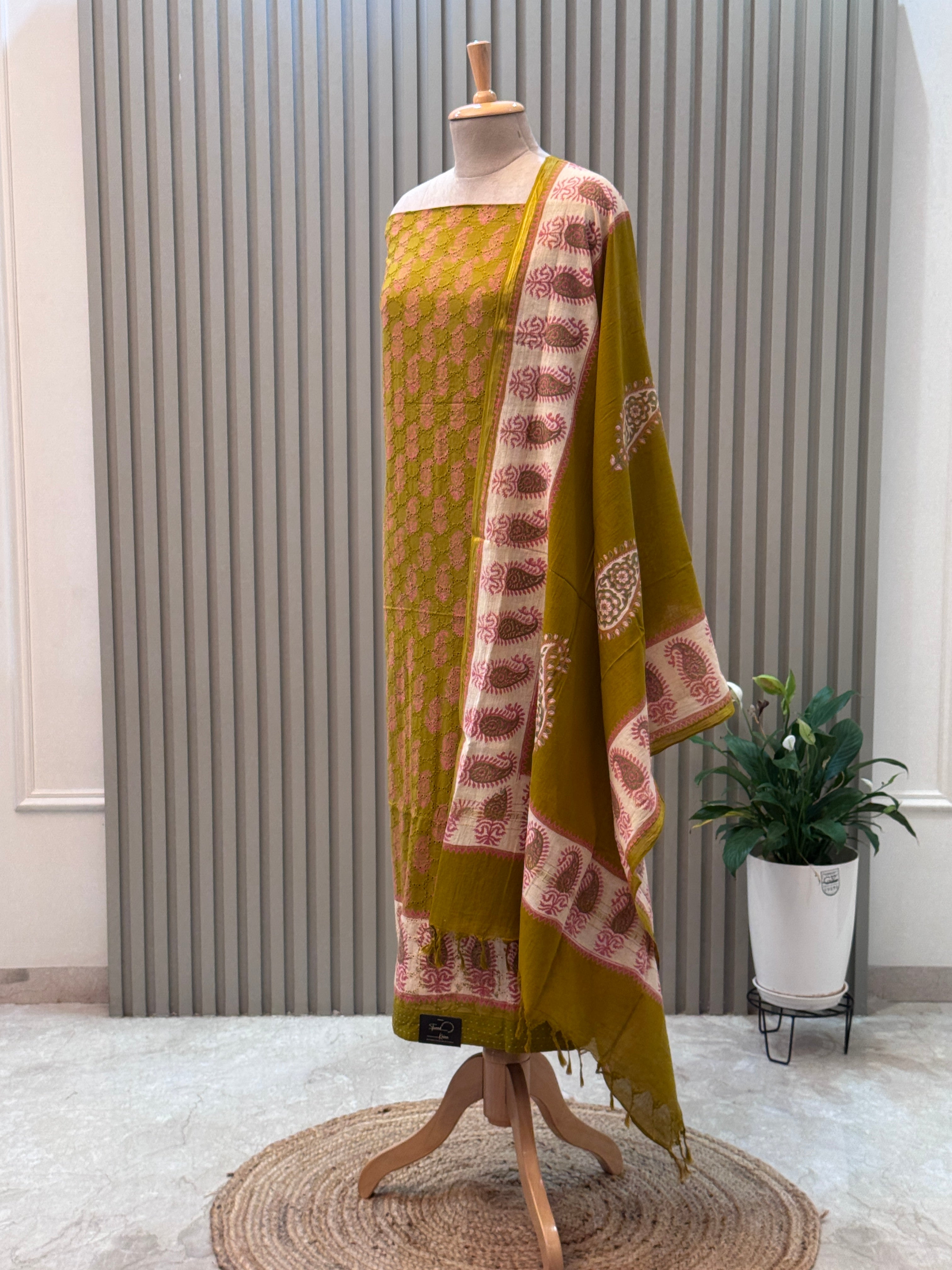 Elegant Schiffli & Pure Cotton Paisley Block Print 3-Piece Suit