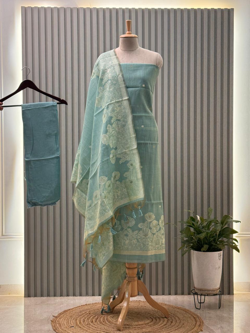 Jamdani Weaved in Munga Cotton fabric 3pc suit with back and sleeves fabric