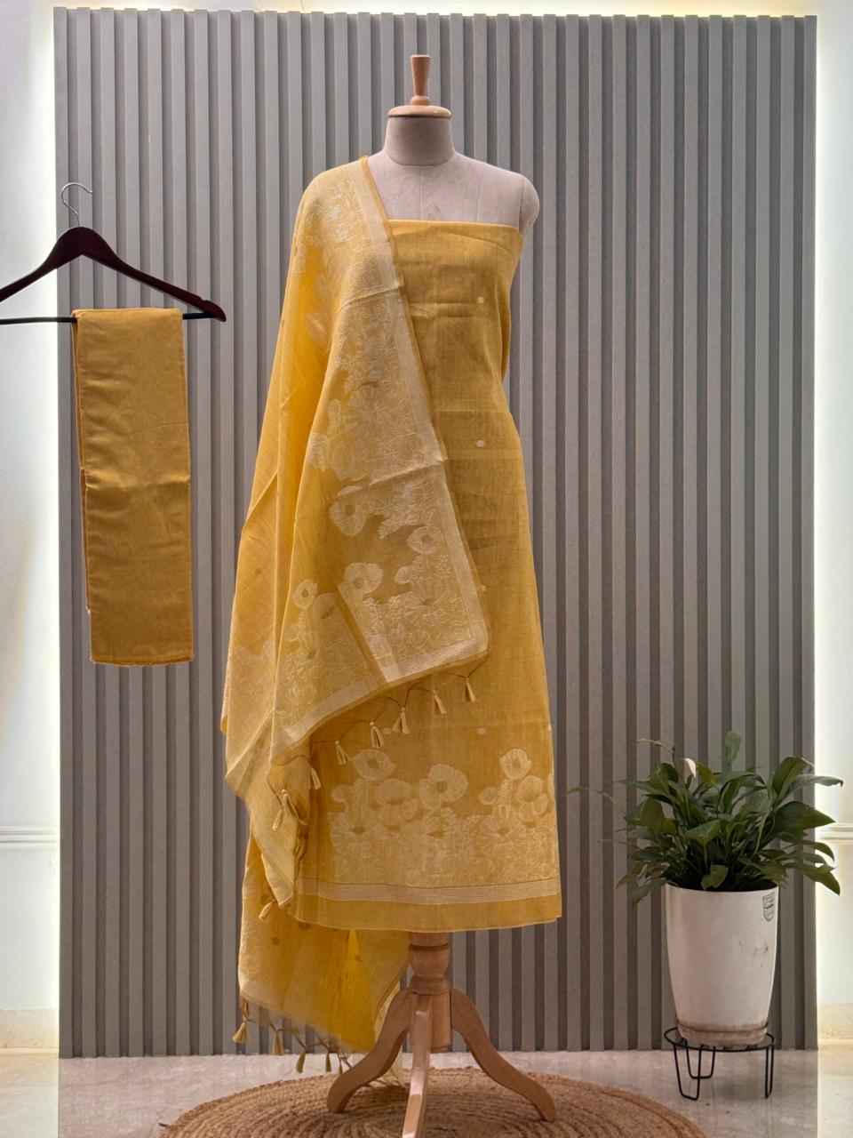 Jamdani Weaved in Munga Cotton fabric 3pc suit with back and sleeves fabric